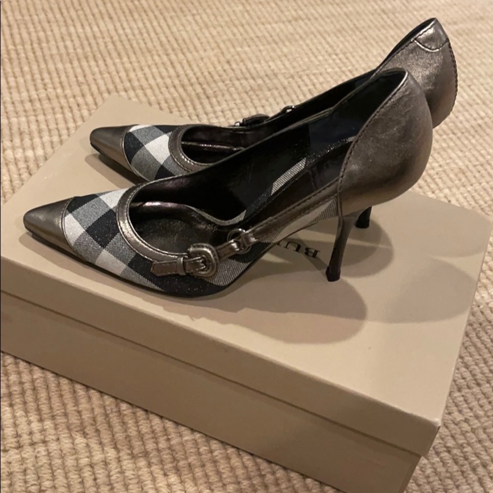 Burberry Metallic shimmer and nickel pumps size 36